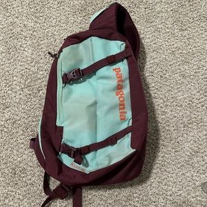 Patagonia Atom 8L sling bag